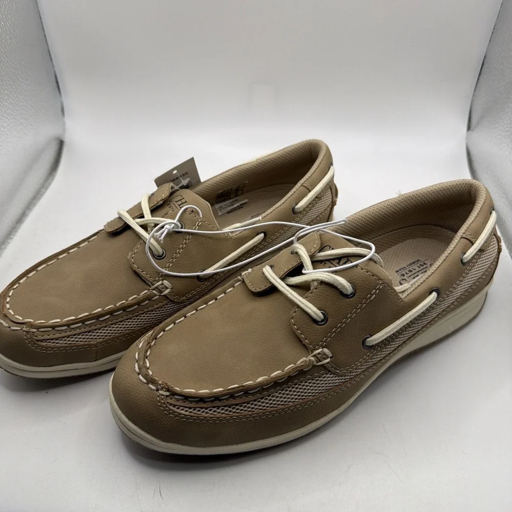 Chaps Womens Boat Shoes Tan Memory Foam Water-Repellant Flexible Outsole Size 10